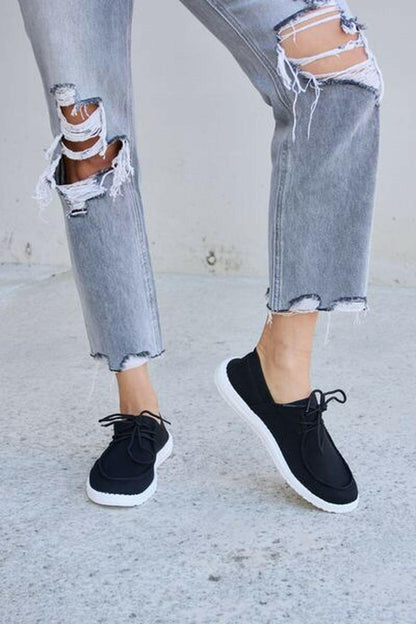 Forever Link Flat round Toe Lace-Up Sneakers.